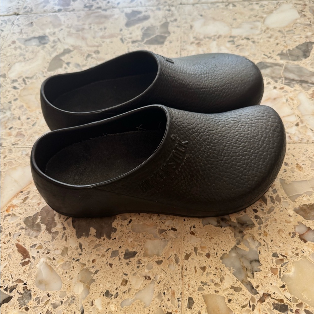 Birkenstock Professional Clogs Size 38.5 (W7)